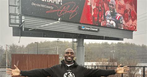 Retired Patriots captain Devin McCourty buys 37 billboards to thank fans
